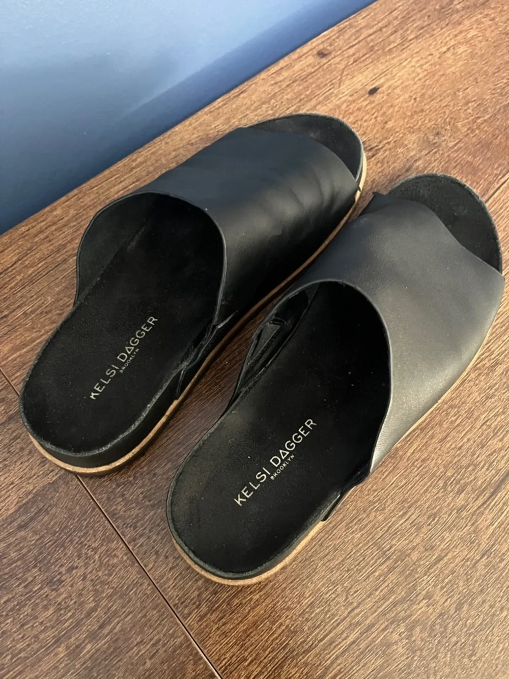 Kelsi Dagger Black Leather Slide - Picture 3 of 5